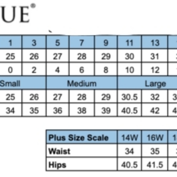 Full Bloom Daisy Judy Blue Jeans - Picture 3 of 3